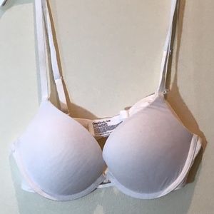 New GapBody Favorite T-Shirt Uplift Bra